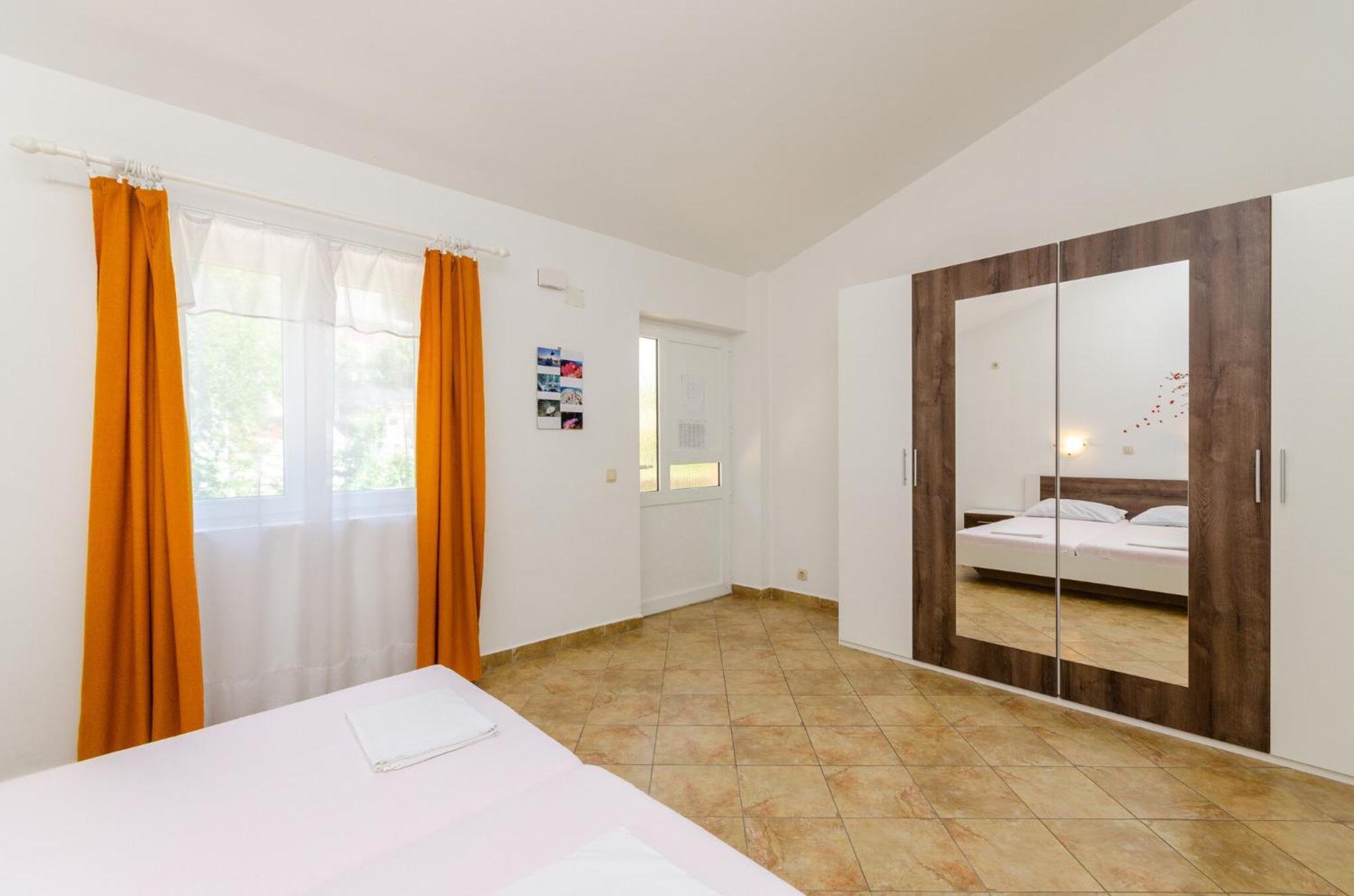 Ferienwohnung Lana R. Crikvenica Exterior foto
